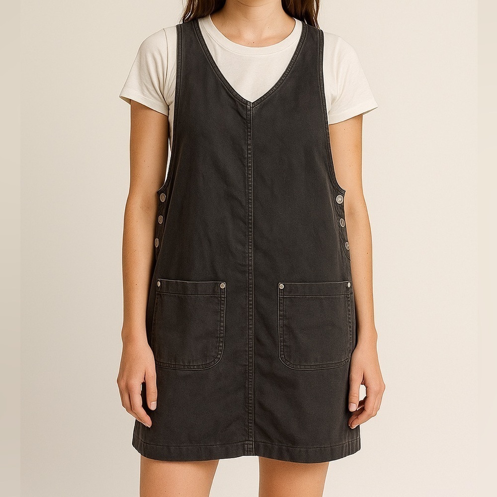 Stylish Black Sleeveless Dress